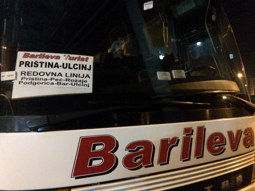 プリティシュナ-ボドゴリツァ間の行き先表示