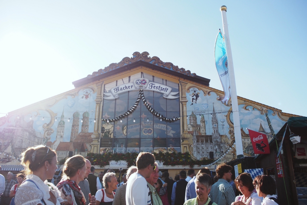 Hackerハッカープショールのビールテント