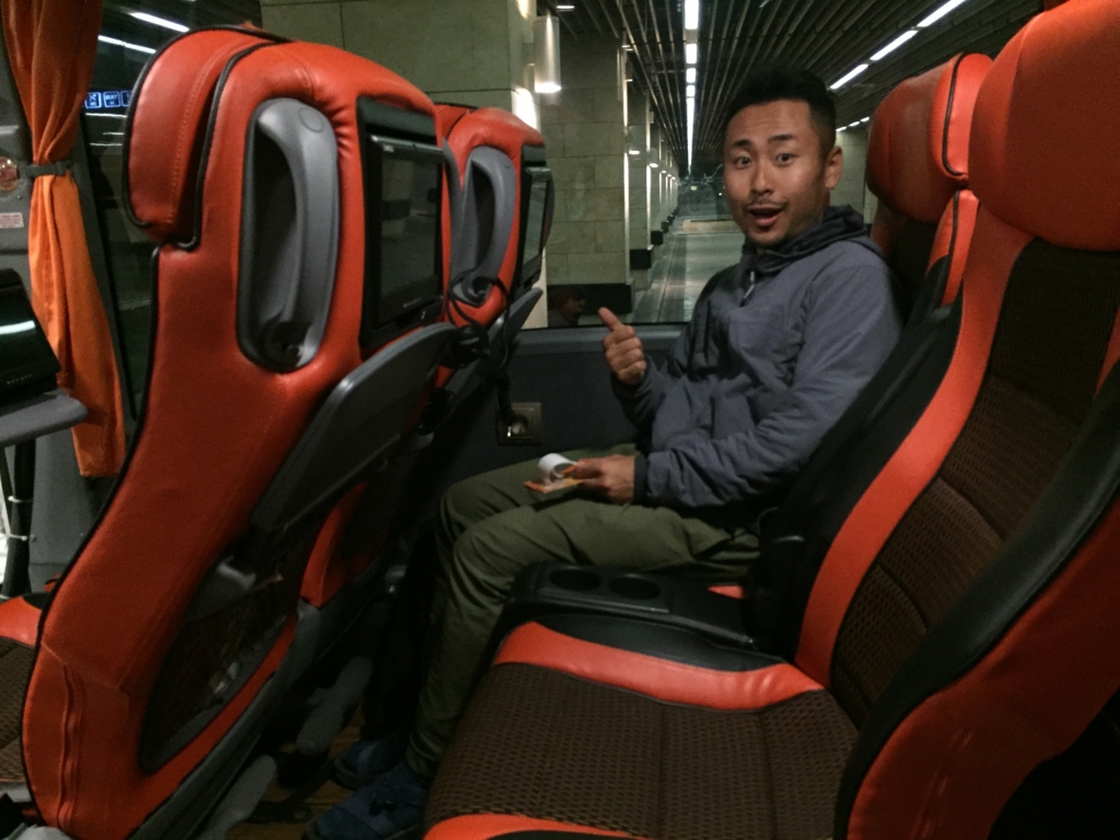 トルコパムッカレからイスタンブールへの移動Anadolu社バス車内の様子1