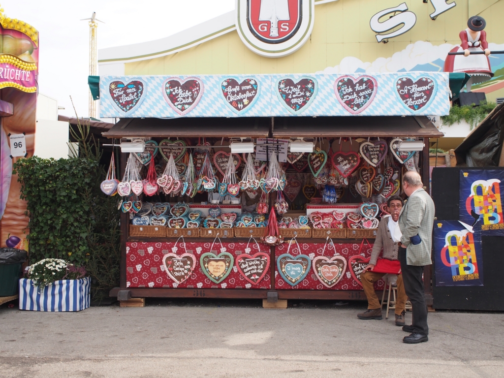 オクトーバーフェスト内のジンジャークッキーのお店