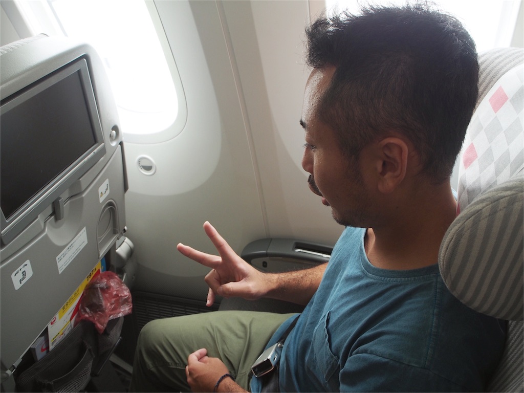 JALのエコノミーのシートは広い!