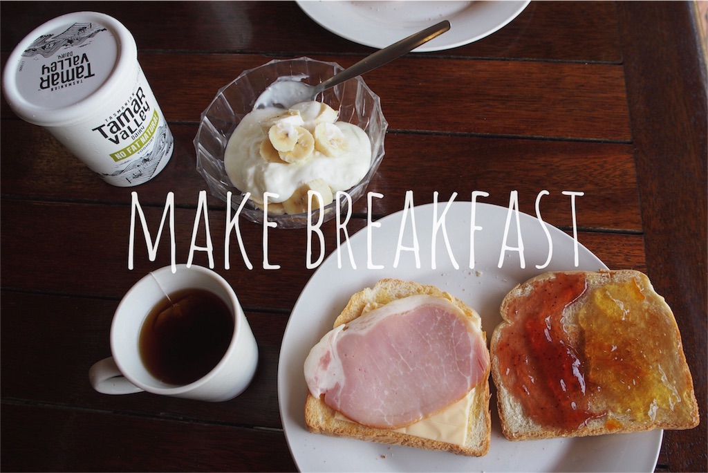 食事作りを開始!