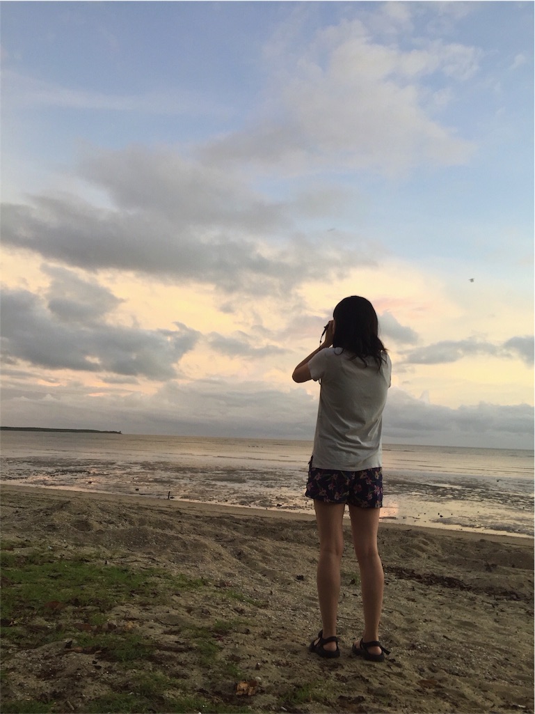 朝焼けを撮影中...