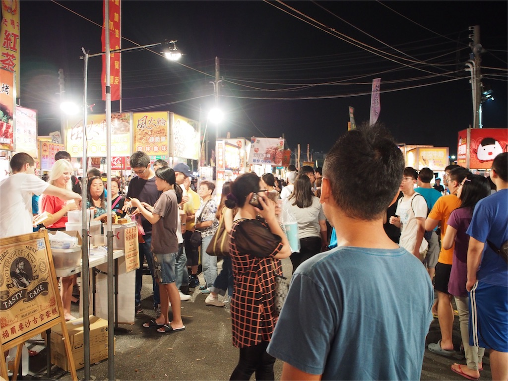花園夜市の様子