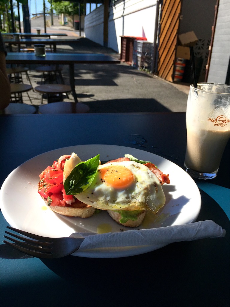 しっかり朝ごはんを食べて出発