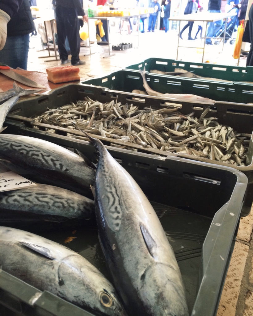 スプリトの魚市場の様子