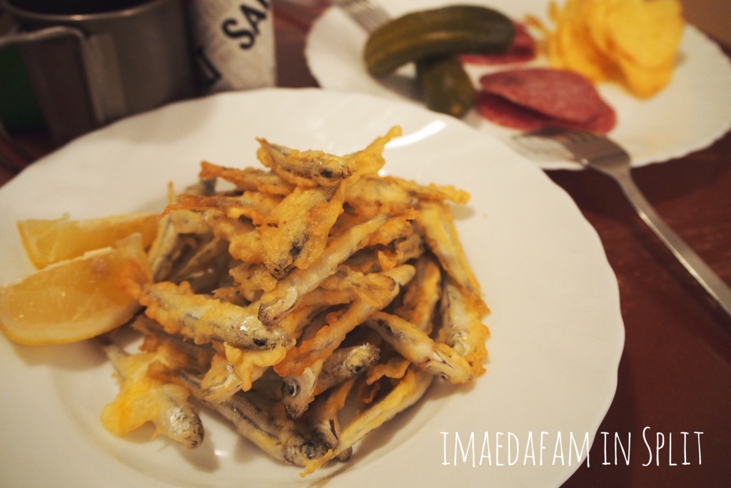 魚市場の魚で作った小魚のフリット