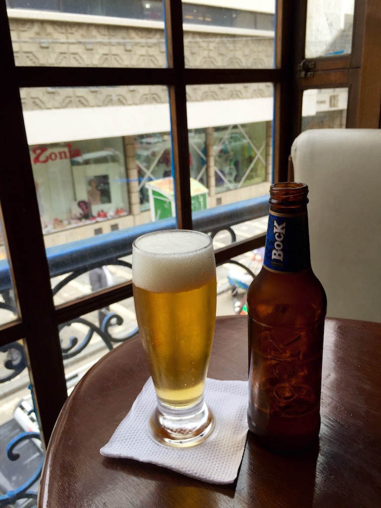 この日はカフェで乾杯