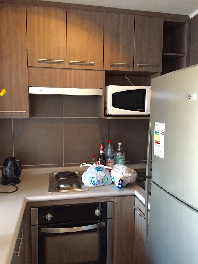 サンティアゴの宿　マンスリーマンション並みのキッチン