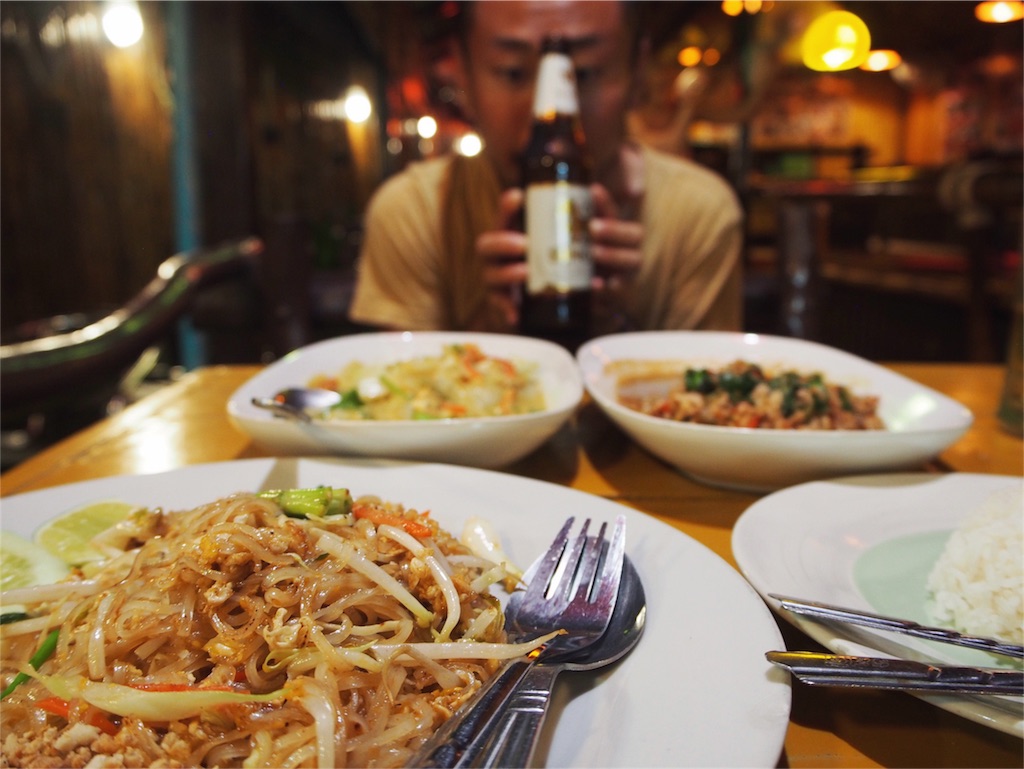 お座敷スタイルのタイ料理屋さん