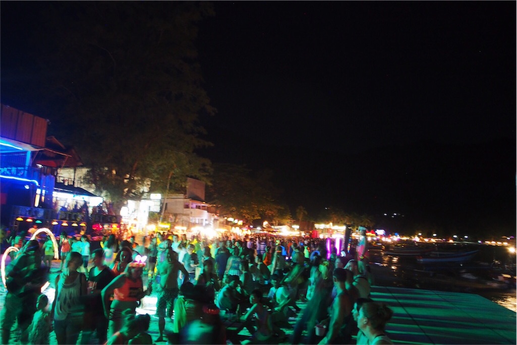 いよいよフルムーンパーティーの始まり