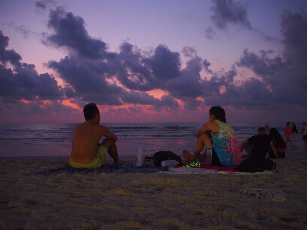 フルムーンパーティーの夜明け