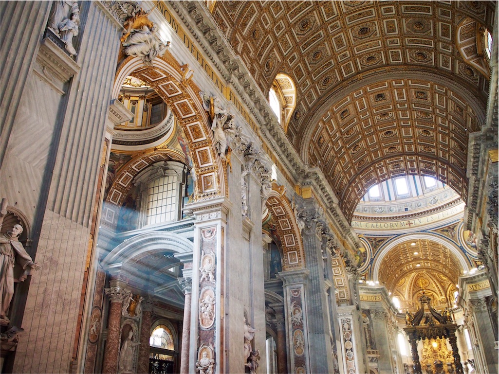 圧巻のサンピエトロ大聖堂