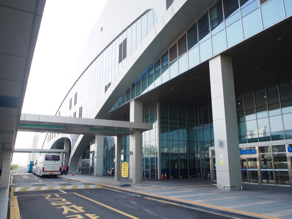 釜山港 新国際フェリーターミナル正面玄関