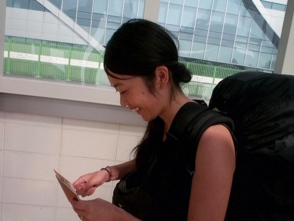 釜山港 最後の移動でテンションが上がるかみさん