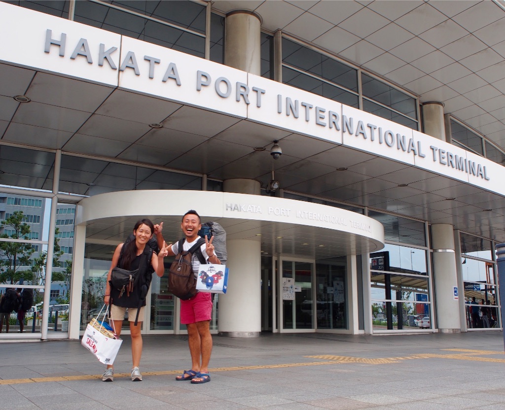 博多港 国際フェリーターミナル正面玄関