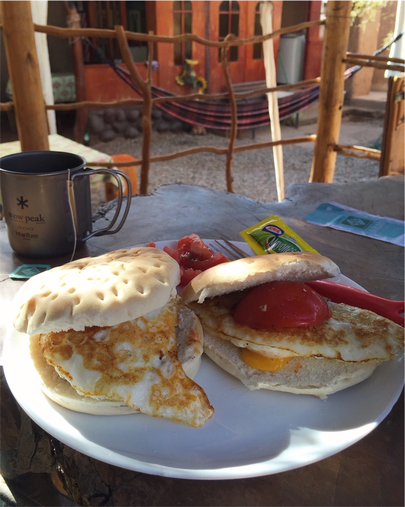 朝ごはんはフエボサンド