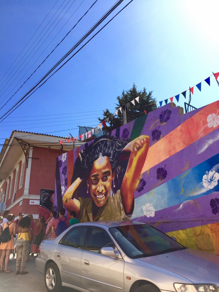 チリ　バルパライソの壁画