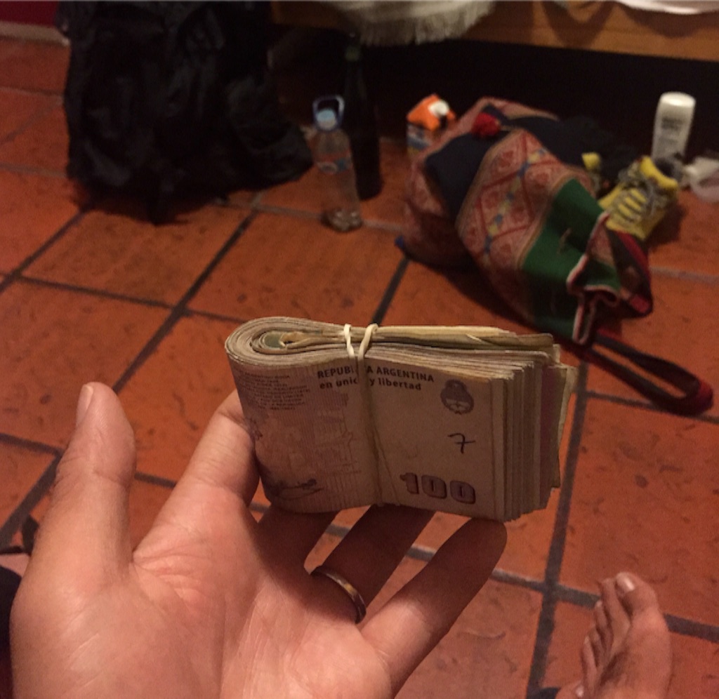 アルゼンチンペソ...大量です