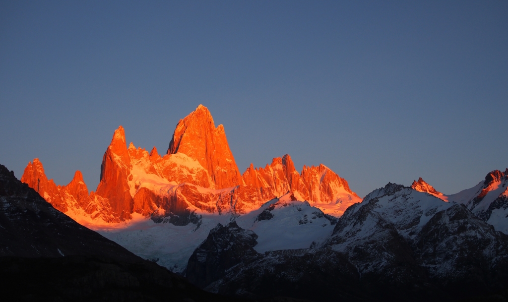 真っ赤に染まるフィッツロイ