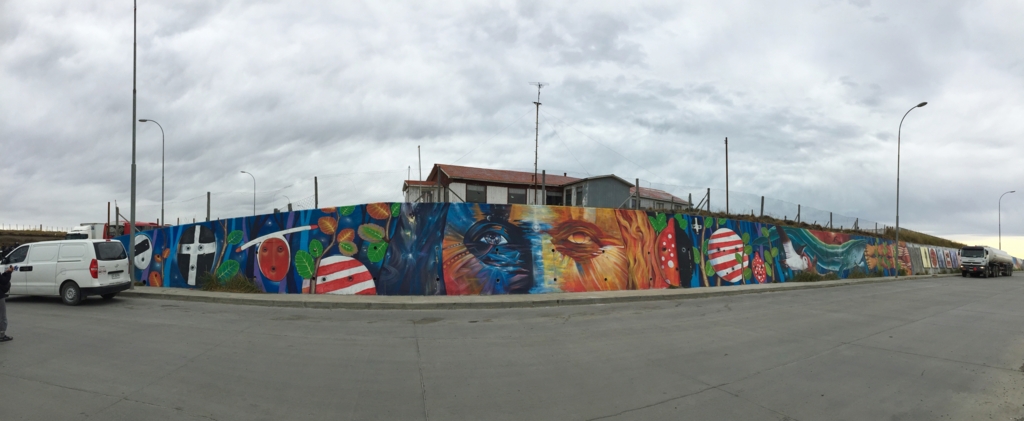 フエゴ島に描かれているヤマナ族のグラフィティ