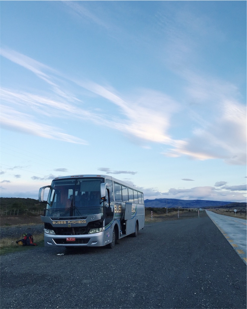 ウシュアイアを目指すバス 早速の故障(笑)