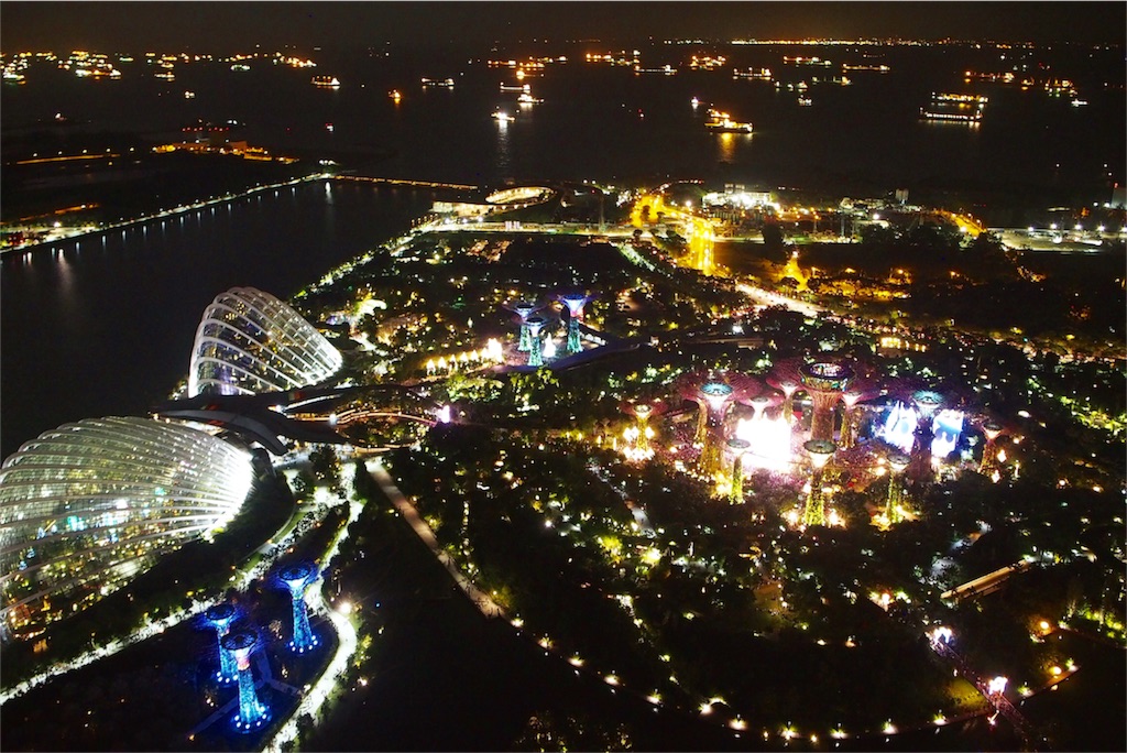 上から見たガーデンズバイザベイの様子