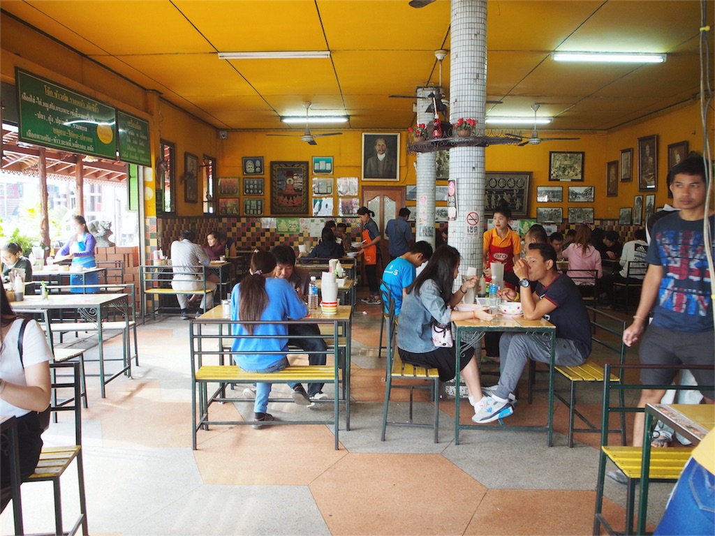 ジョークソンペット店内の様子