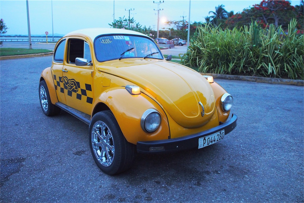 ビートルのタクシーに乗り いざ現実世界へ(泣)!!