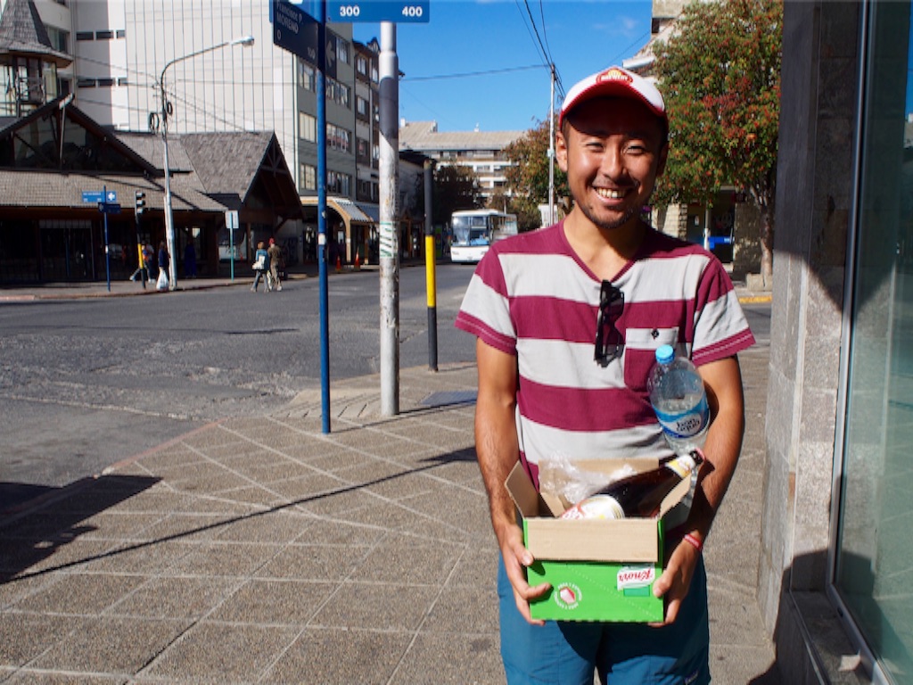 市街地で食材購入の帰り道