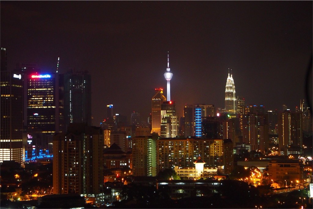 ベランダからの景色 ツインタワーも見える♡