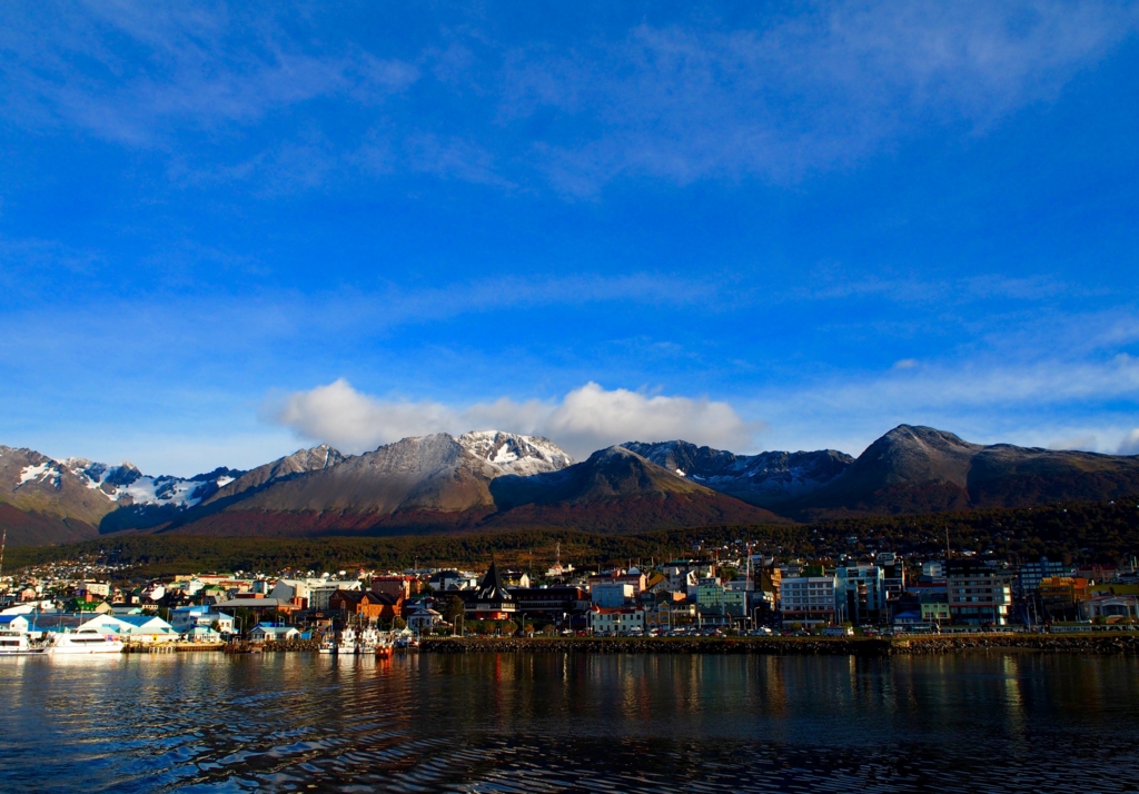 世界最南端の都市　ウシュアイア　ビーグル水道