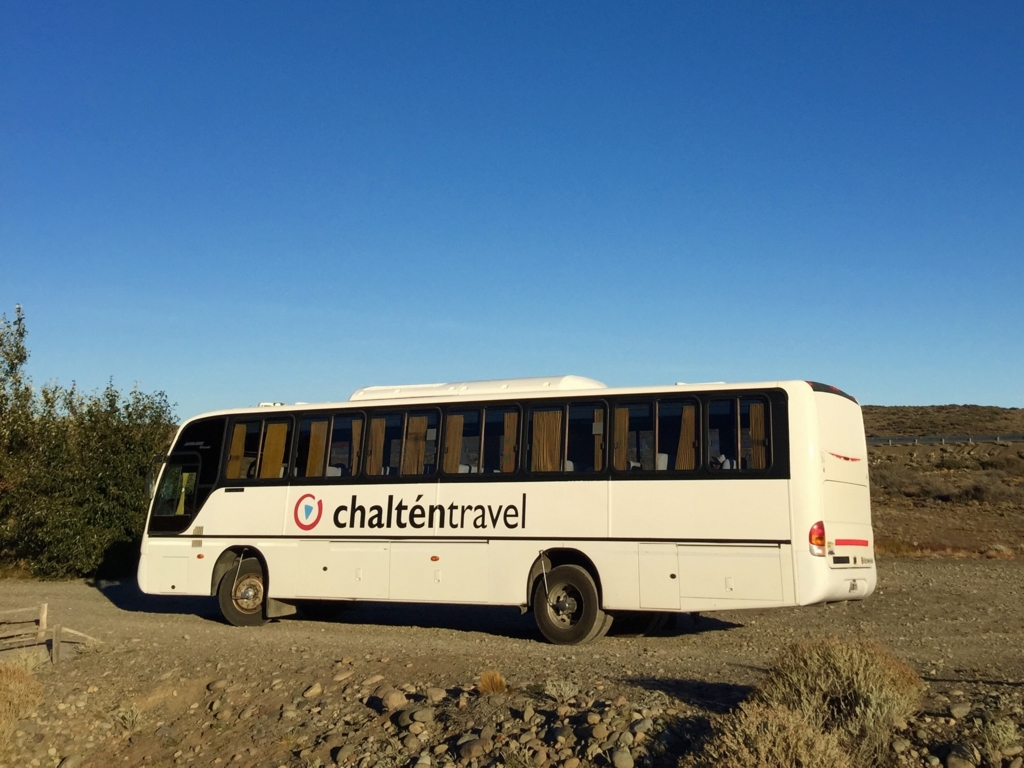 南米 パタゴニアのバス Chalten travel