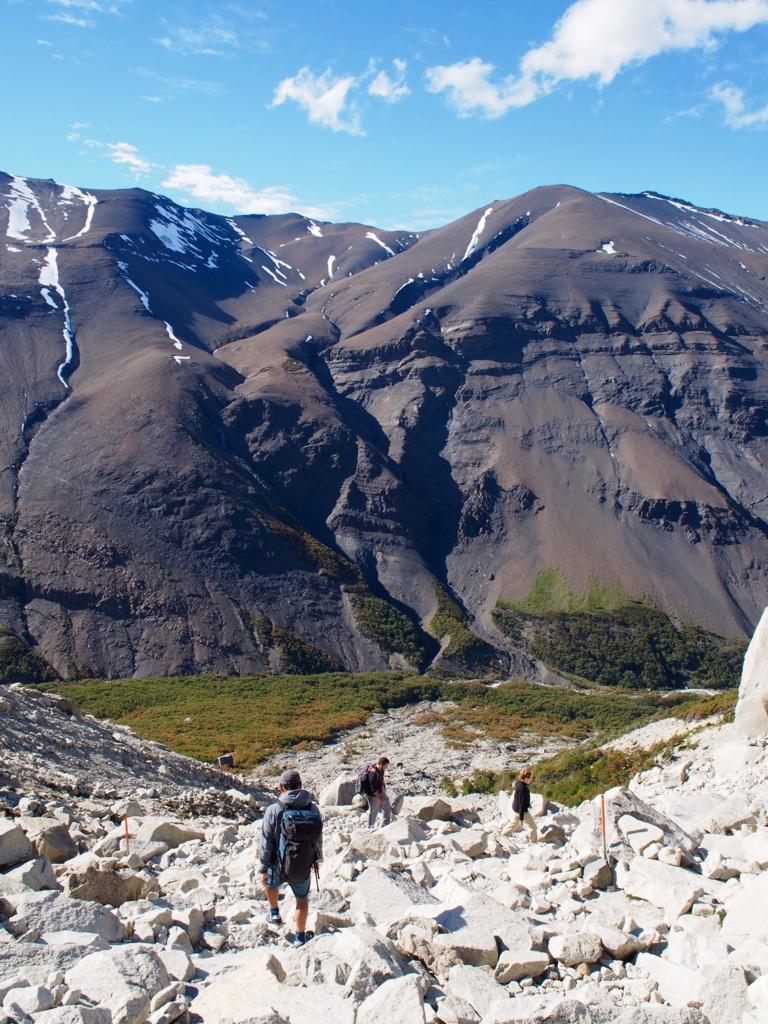 パイネトレッキングの下山
