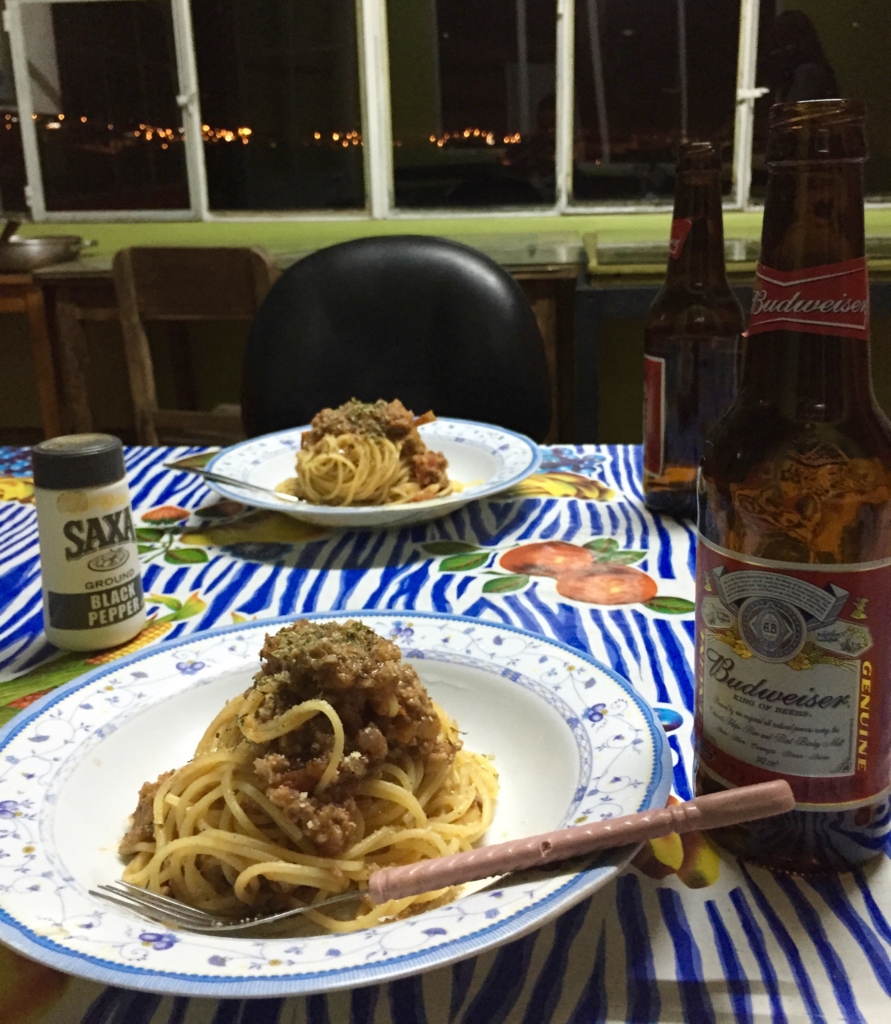 この日の晩ごはんはミートソースパスタ
