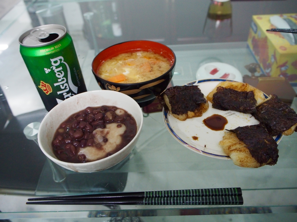 お汁粉 磯辺焼 味噌汁...ここは日本(笑)?