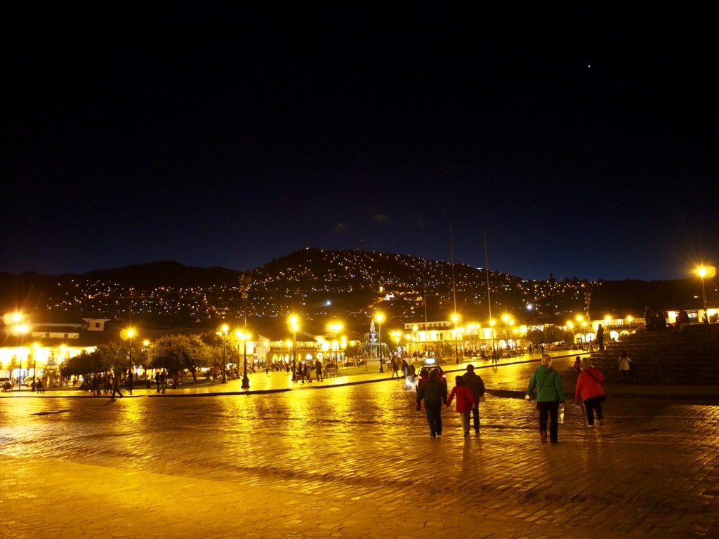 ペルー クスコの夜景 Plaza de Armas