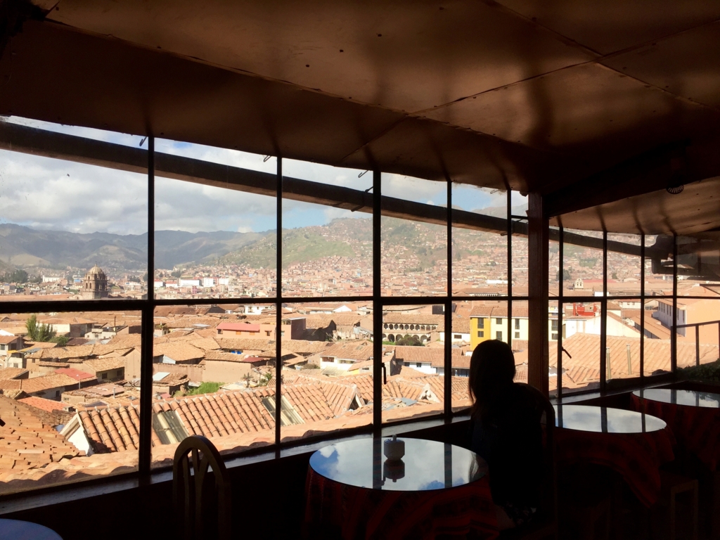 クスコの宿の食堂からの眺めが素晴らしい