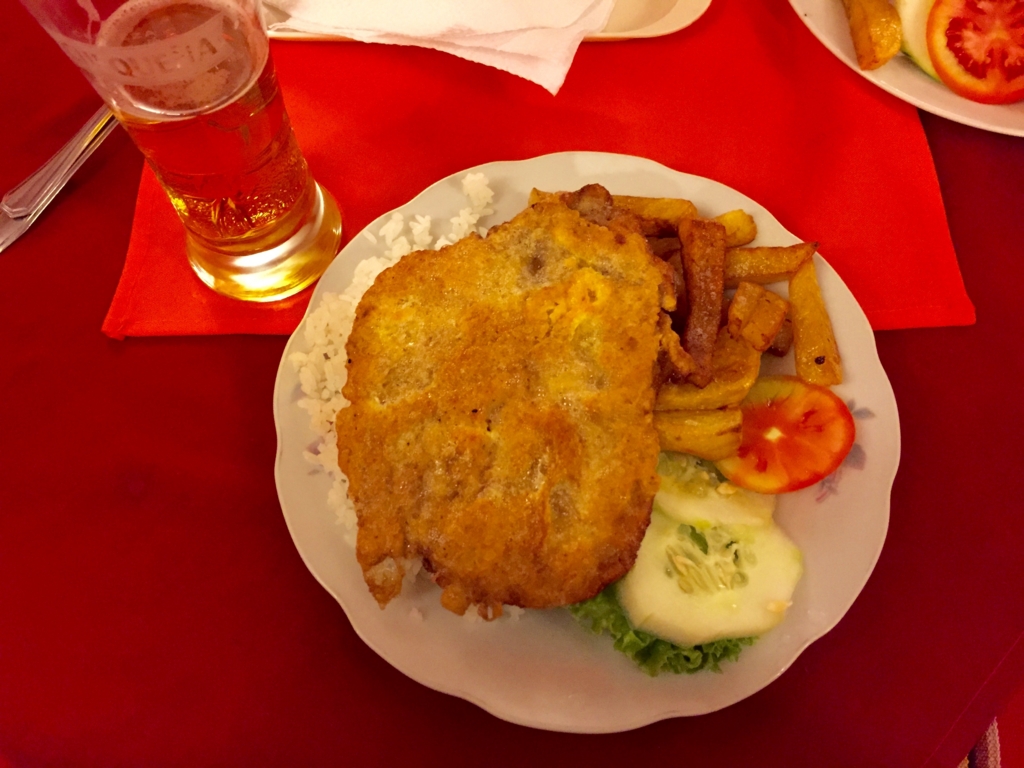 この日のメインはヒレカツ(?)