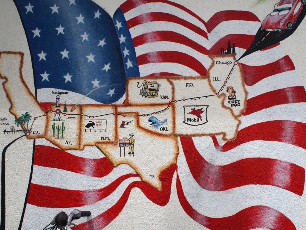 ルート66 セリグマン　お土産やさんの側面