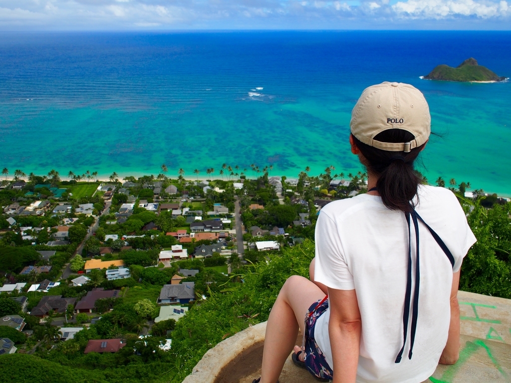 【ハワイ】ラニカイ 絶景が広がる観光スポット「Pillbox Hike(ピルボックス ハイク)」