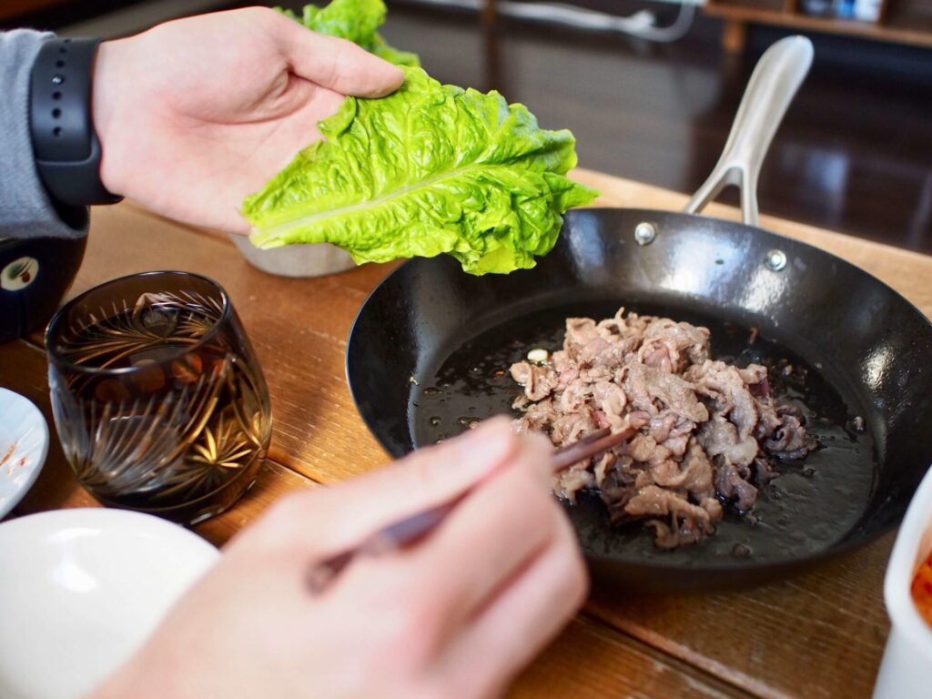 テイクアウトした和牛切り落としで韓国風焼肉