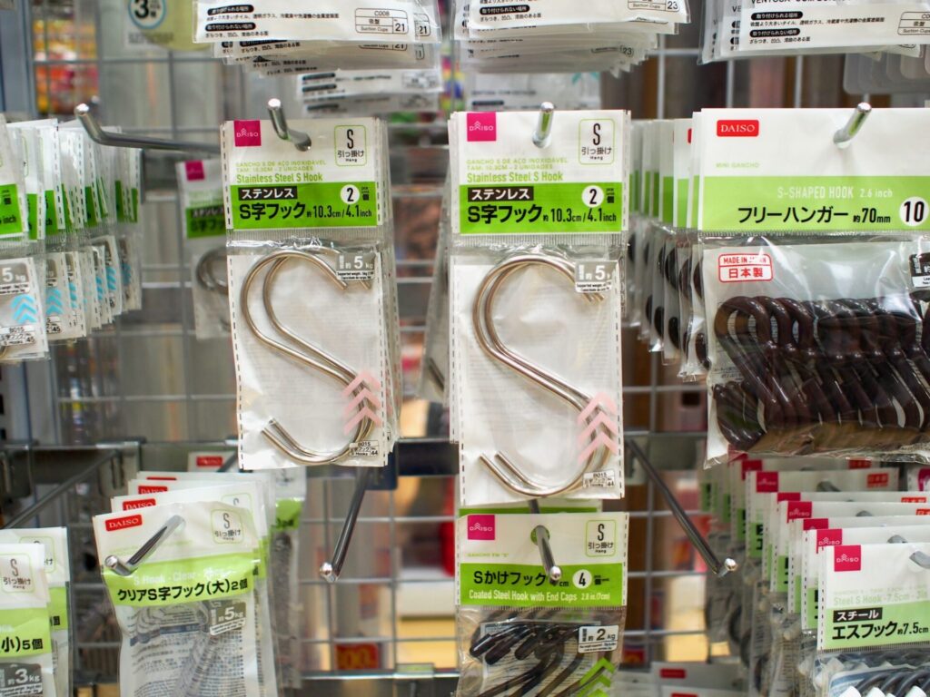 100円ショップのS時フック