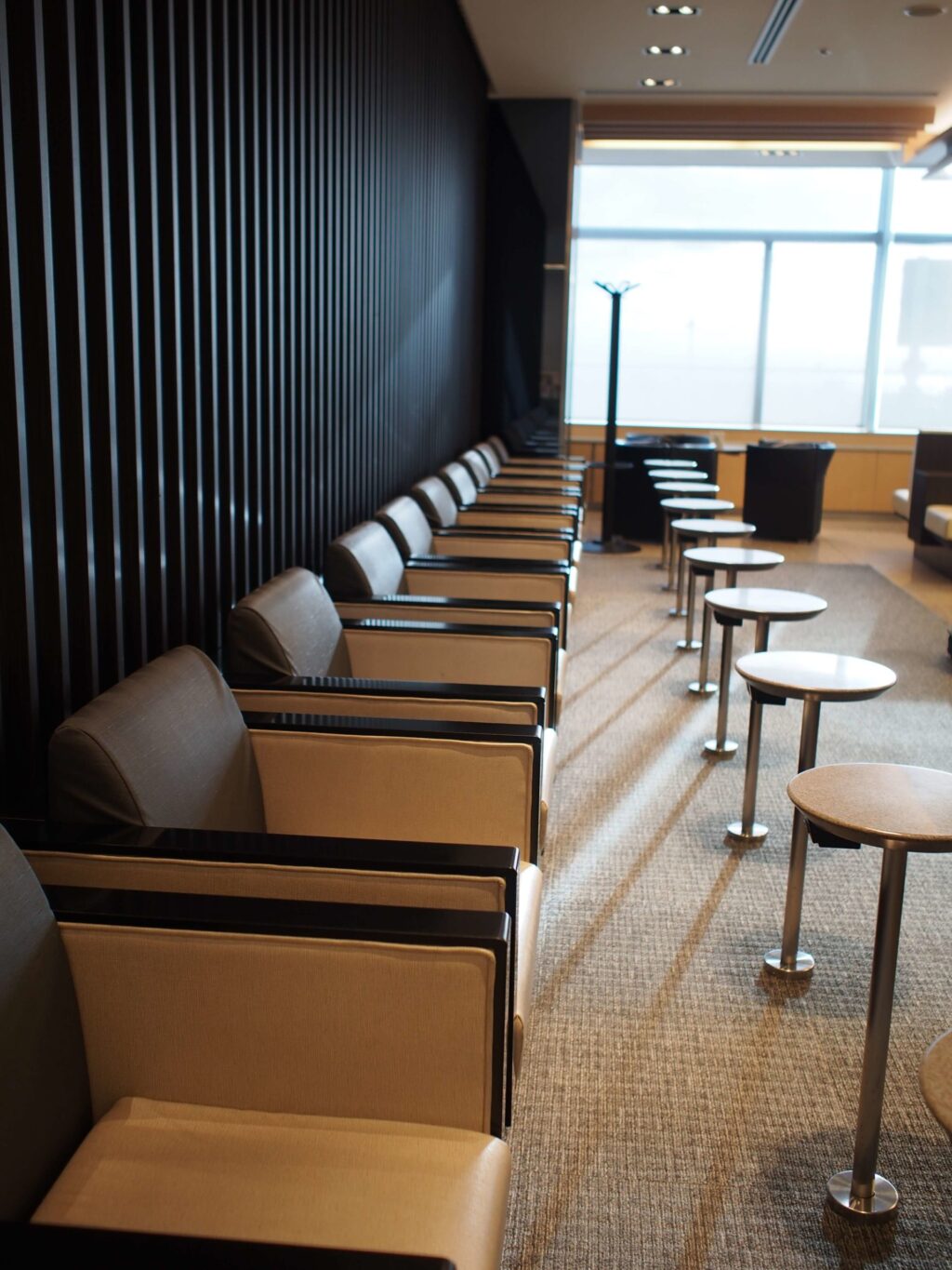 羽田空港 第2ターミナル国内線ANAラウンジ フロアの様子 その3