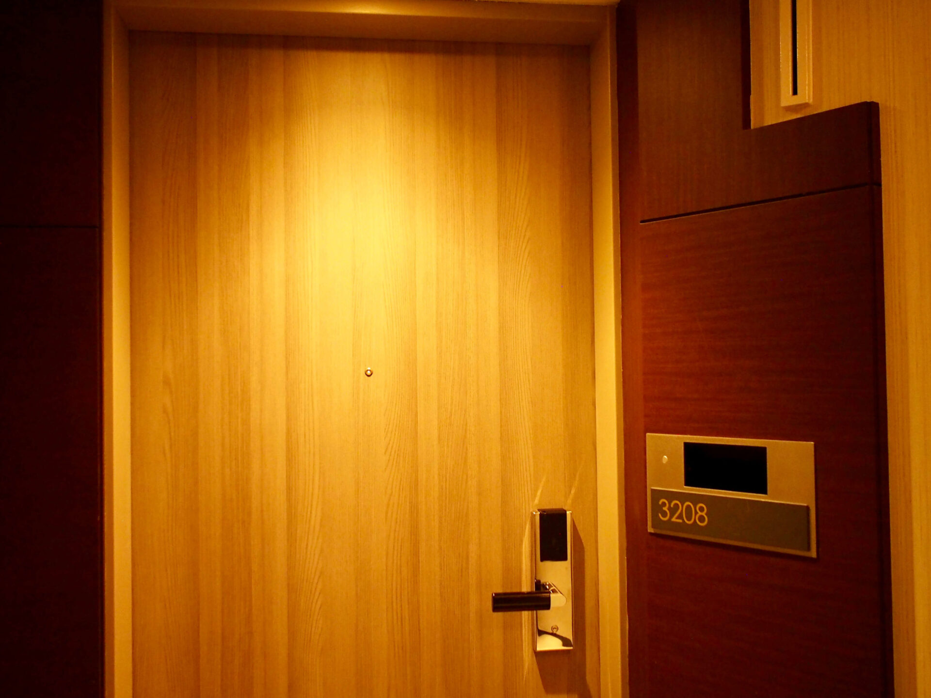 ANAインターコンチネンタルホテル東京 クラブフロアの扉