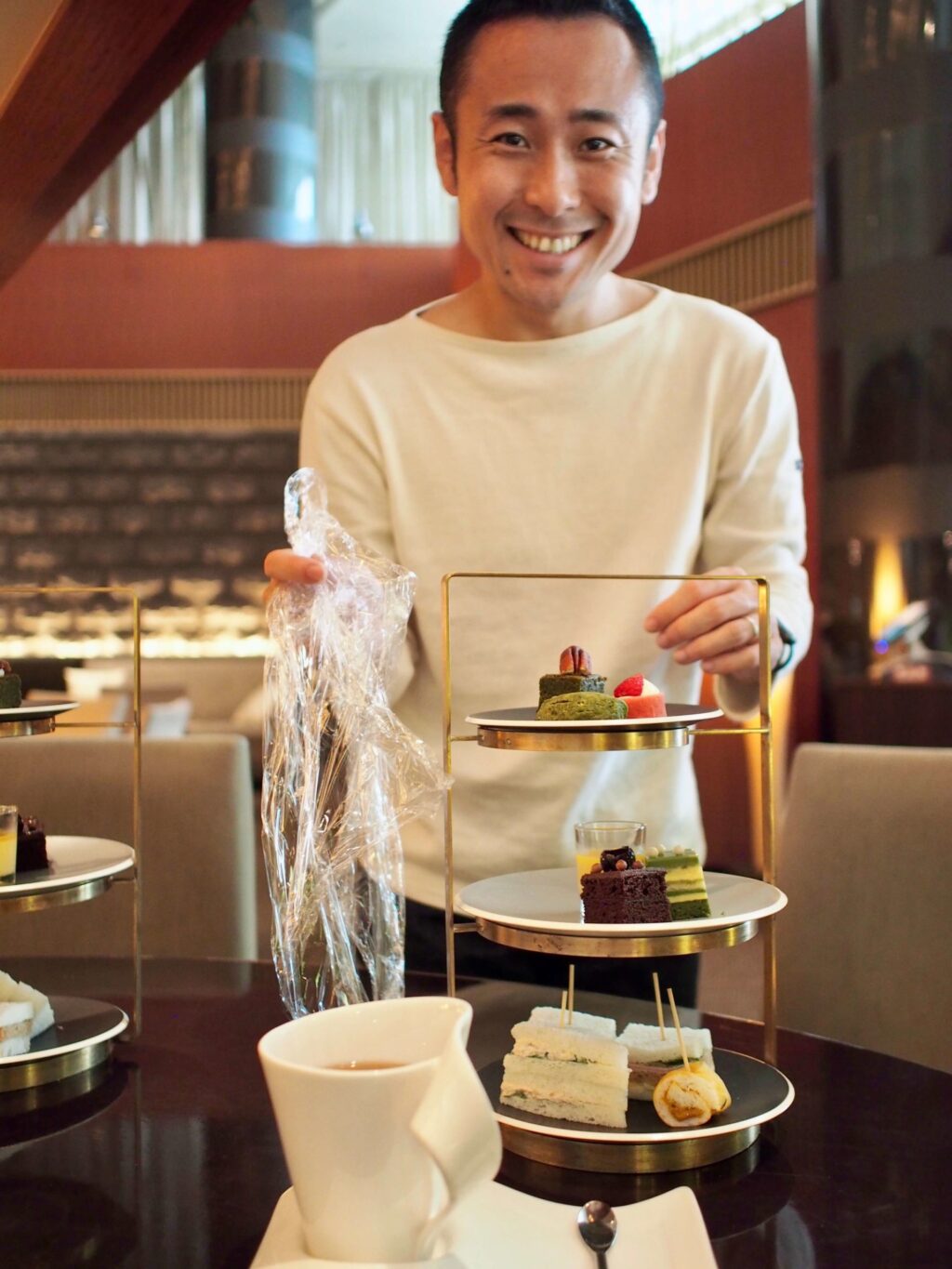 ANAインターコンチネンタルホテル東京 アトリウムラウンジでアフタヌーンティー1