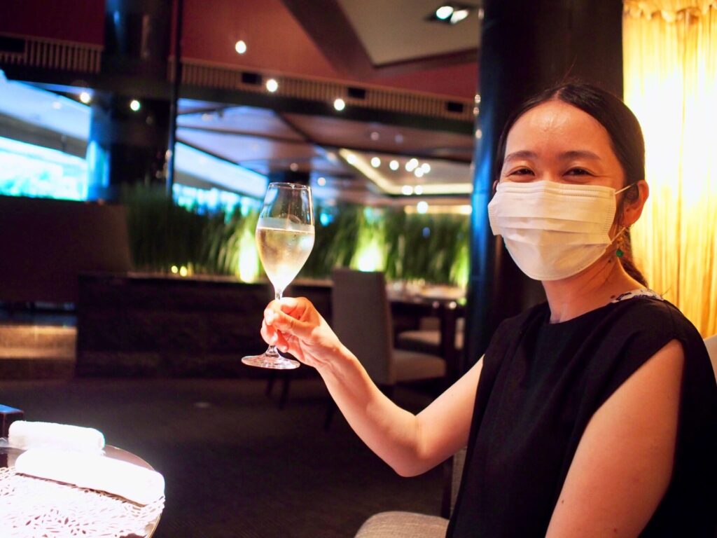 ANAインターコンチネンタルホテル東京 イブニングカクテル シャンパンで乾杯