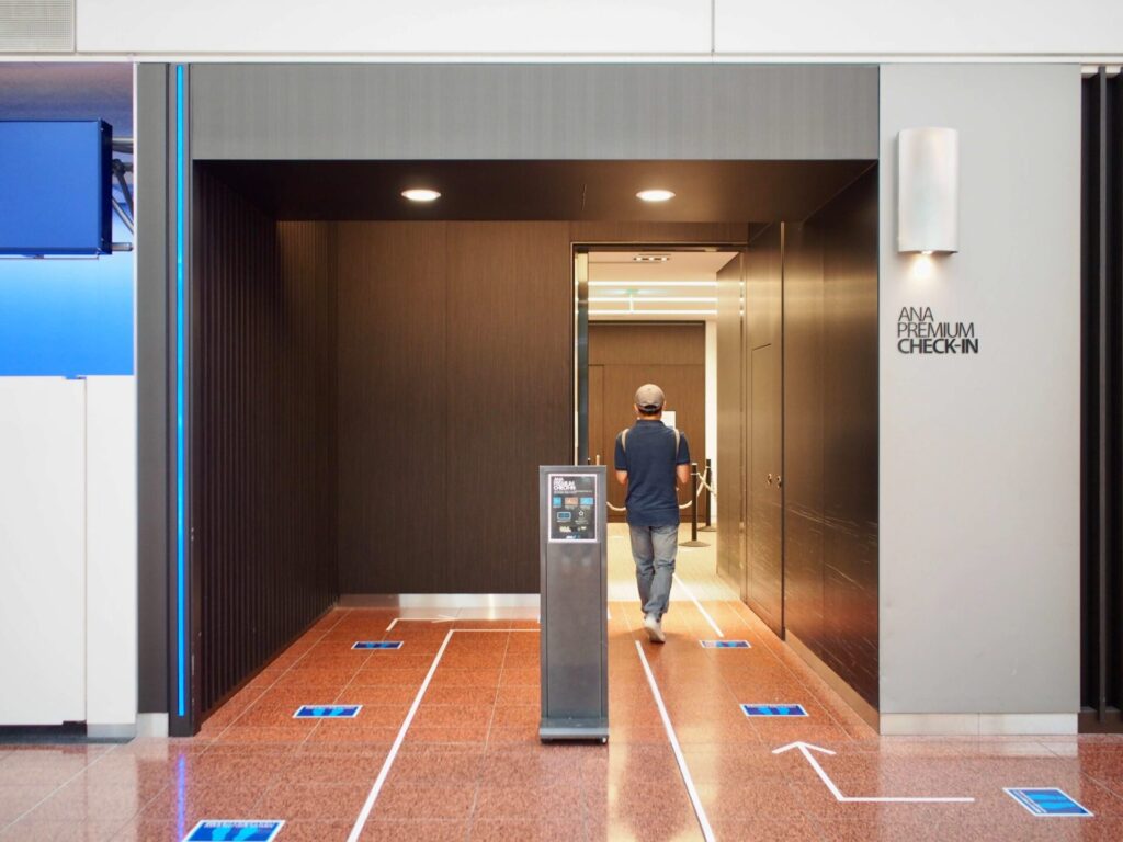 羽田空港 プレミアムチェックインカウンター