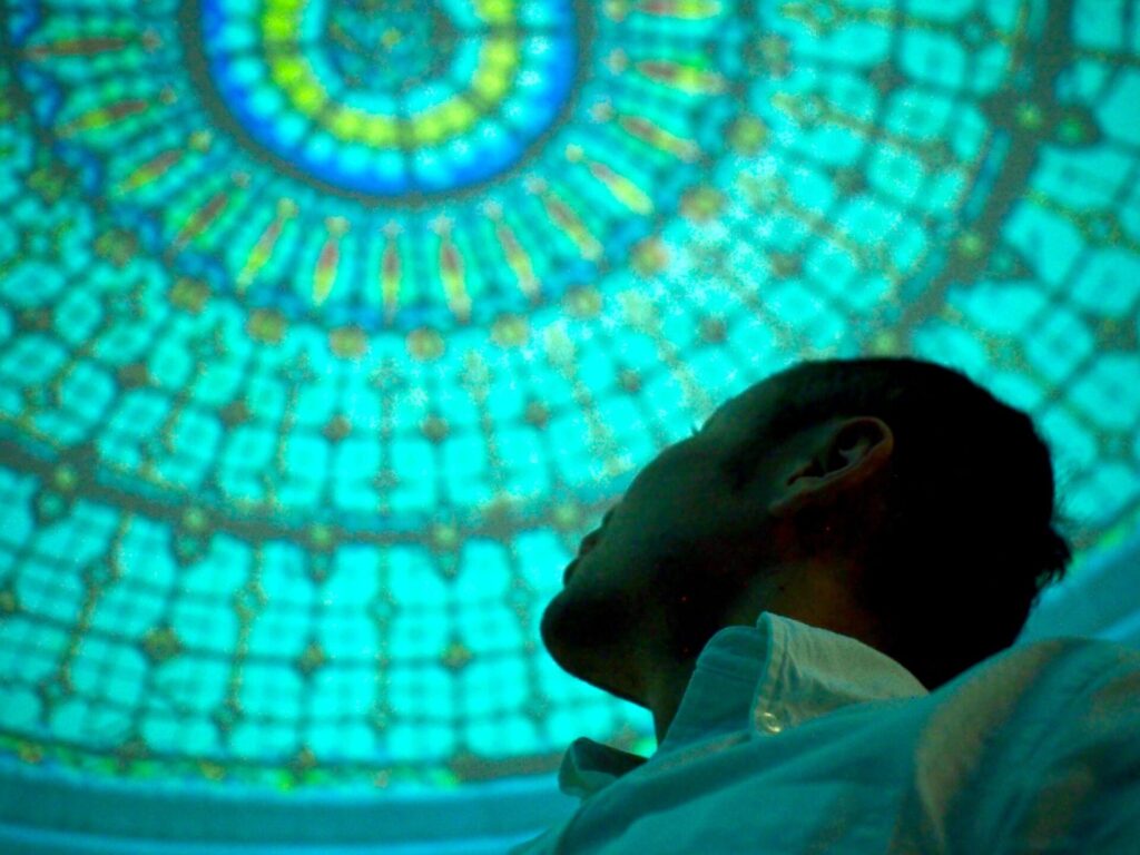 DOME2 プログラム開始前のドーム天井