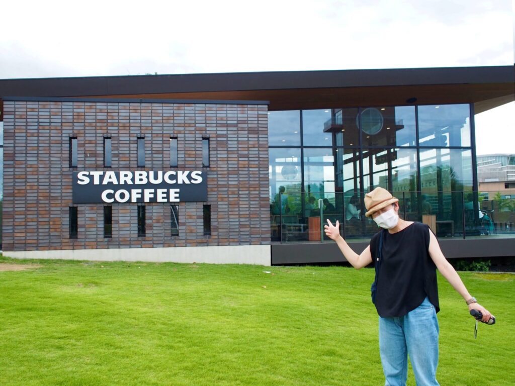 富山 世界一美しいスターバックス